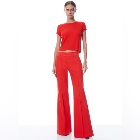 Alice + Olivia Tops - Alice & Olivia CINDY CLASSIC CROPPED TEE